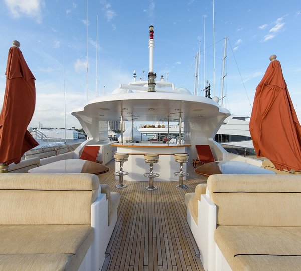 FAR FROM IT - Aft On Yacht FAR FROM IT – Luxury Yacht Browser | by ...